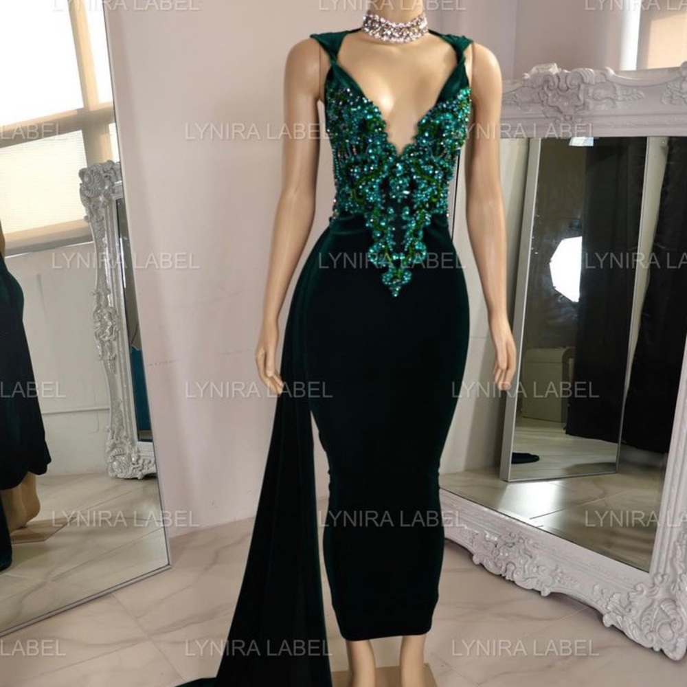 Hunter Green Penelope Ankle Length Prom/Formal Dress.